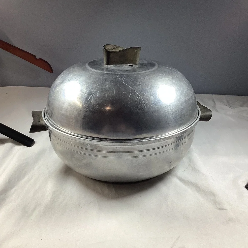 West Bend Aluminum Serving Oven Bread Warmer 3 Pc Stove‎ Top USA